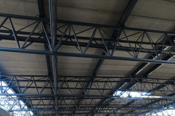 佛山如何区分管廊钢结构与桁架结构的管道支架